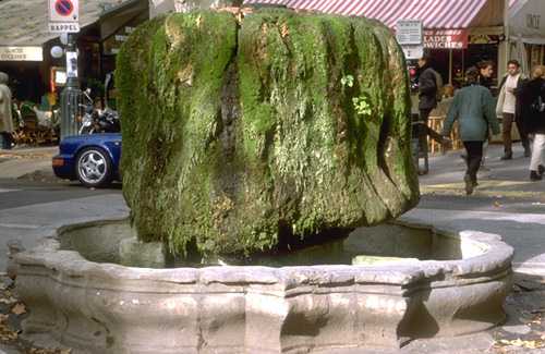 moss fountain - Aix